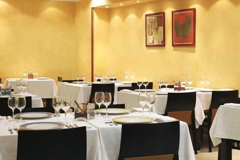 Grupotel Gravina Barcelona Restaurant photo